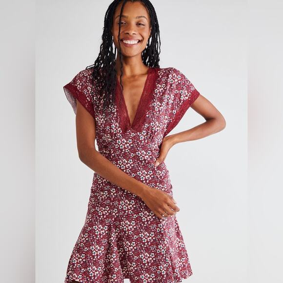 Free People Sweet Talker Lace Mini Dress Size XS Burgundy Floral 90s Grunge Boho - Picture 2 of 16